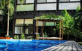 Urban Bacalar Hotel